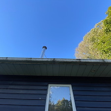 High-Quality-Eavestrough-Cleaning-Performed-in-Dundas-Ontario 4